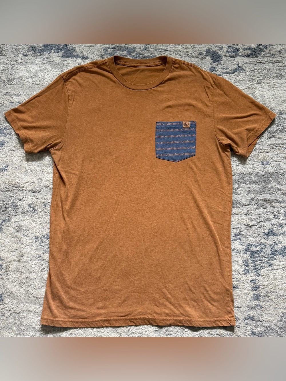 Tentree Renfrew Pocket T-Shirt Men’s Medium Brown Blue Tree Print Pocket Tee